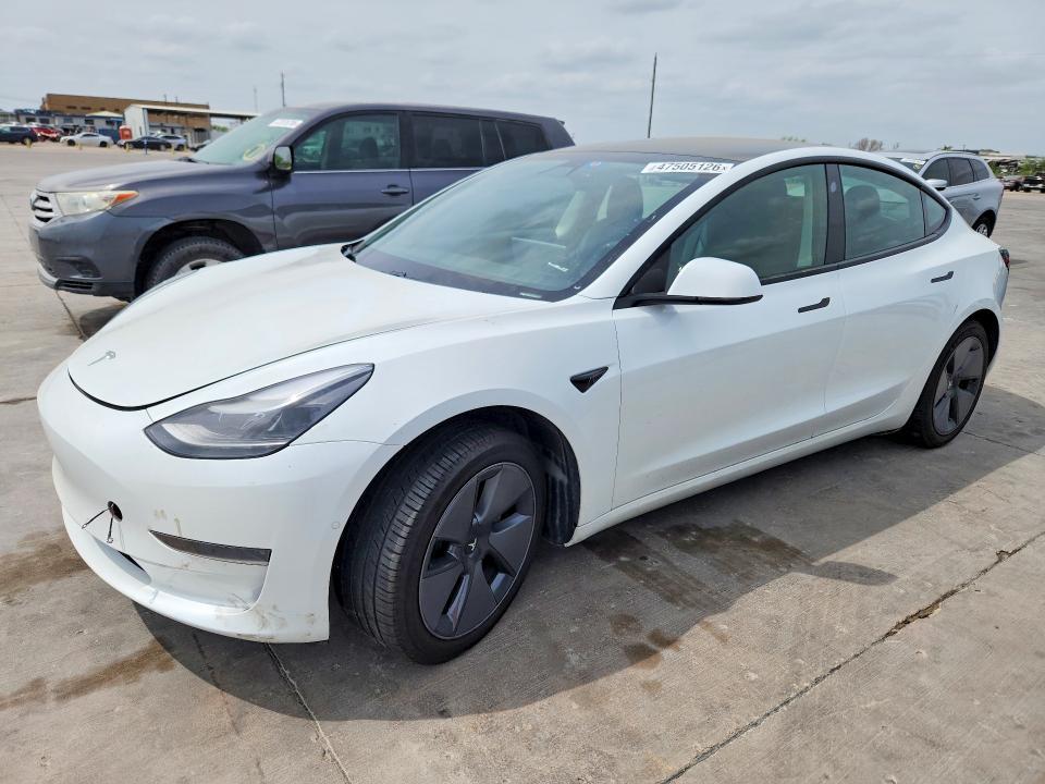 Tesla Model 3 2022, VIN 5YJ3E1EA2NF234736, 3/5