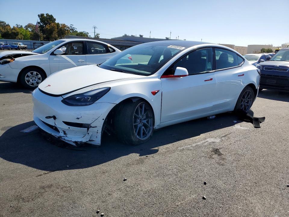 Tesla Model 3 2021, VIN 5YJ3E1EA3MF943044, 4/5