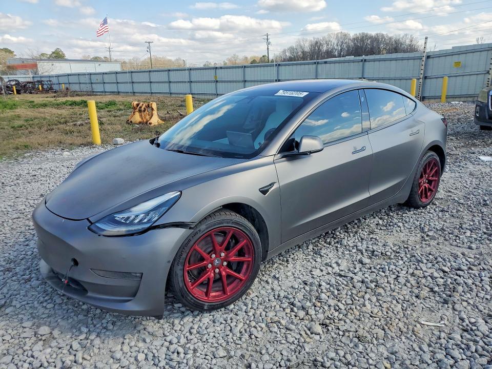 Tesla MODEL 3 2018, VIN 5YJ3E1EA6JF031861, 2/5