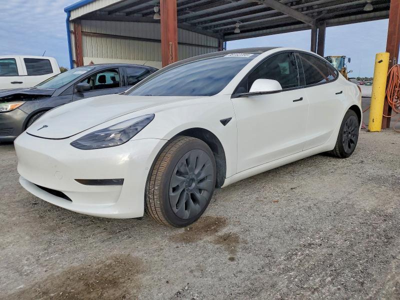 Tesla MODEL 3 2021, VIN 5YJ3E1EAXMF083532, 1/5