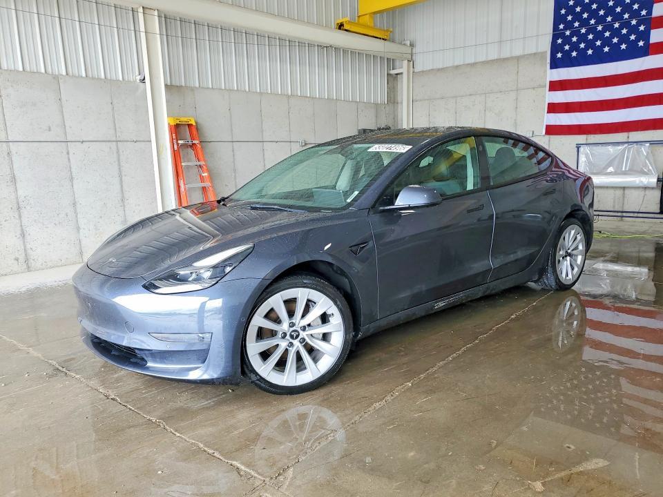 Tesla MODEL 3 2022, VIN 5YJ3E1EAXNF289161, 3/5