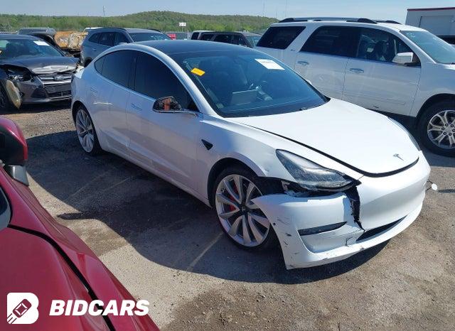 Tesla Model 3 2018, VIN 5YJ3E1EB2JF090334, 4/5