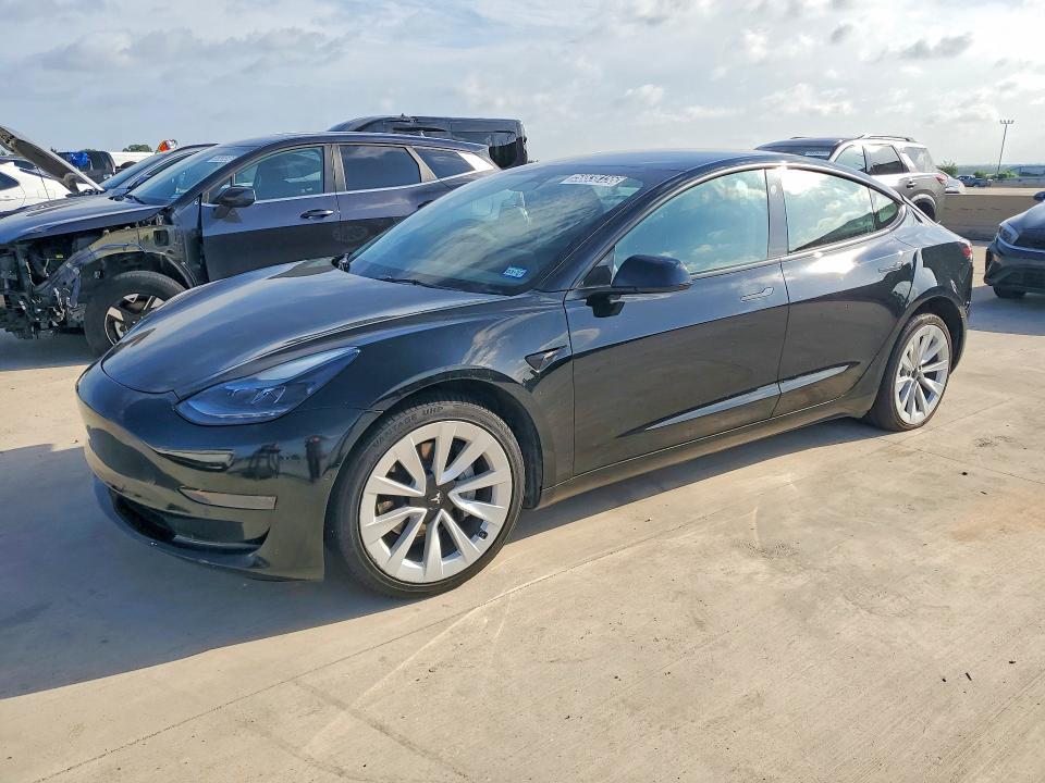 Tesla MODEL 3 2022, VIN 5YJ3E1EB2NF229724, 2/5