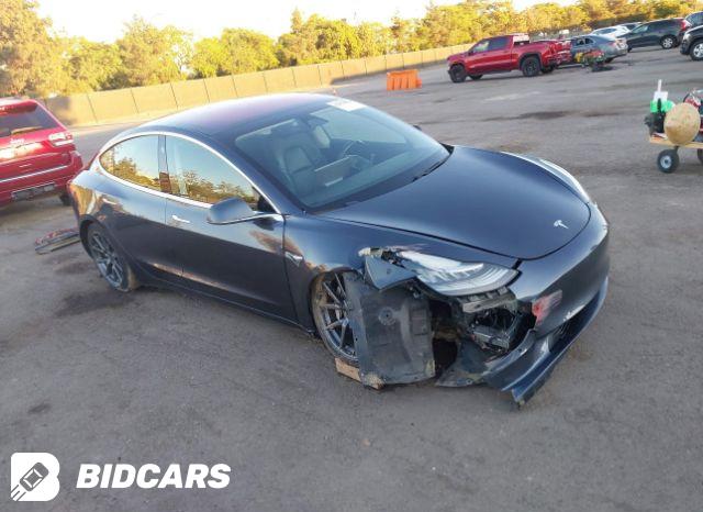 Tesla MODEL 3 2018, VIN 5YJ3E1EB3JF170676, 2/5