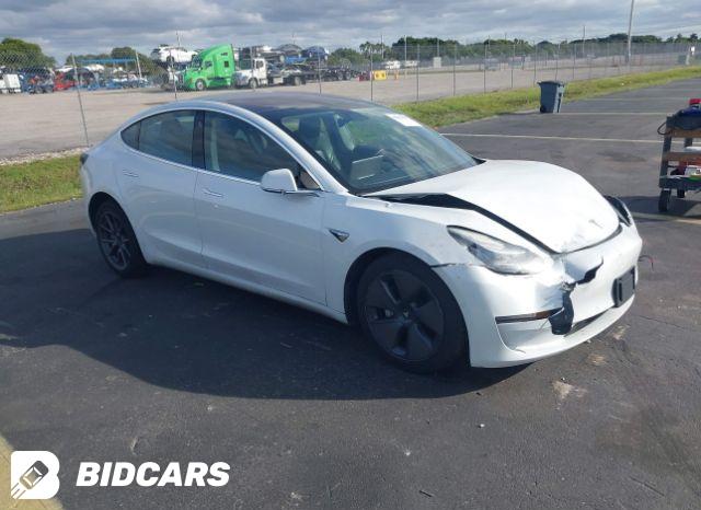 Tesla MODEL 3 2018, VIN 5YJ3E1EB3JF170676, 4/5
