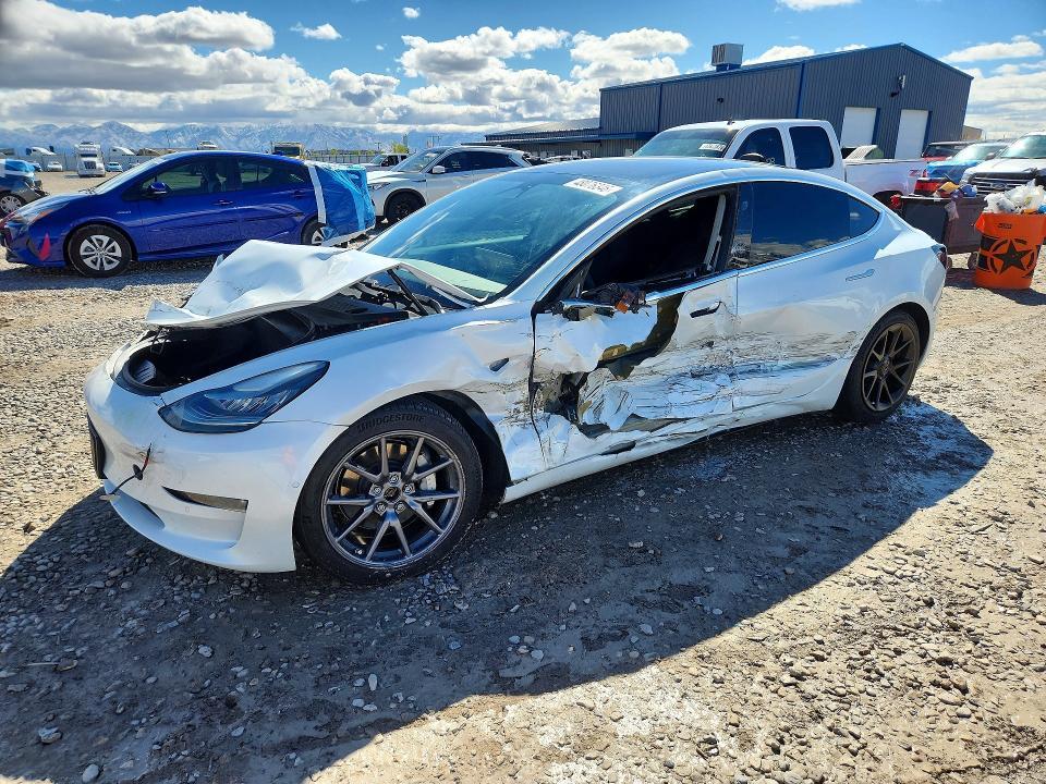 Tesla Model 3 2020, VIN 5YJ3E1EB6LF790599, 1/5