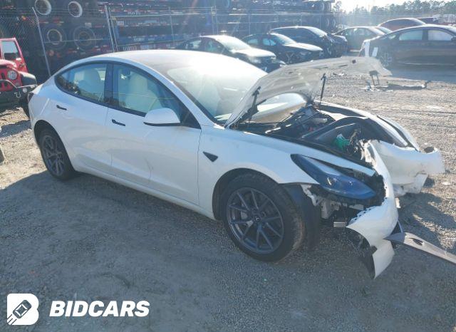 Tesla MODEL 3 2024, VIN 5YJ3E1ET4RF826937, 3/5