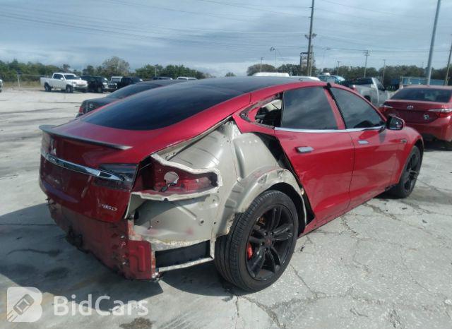 Tesla Model S 2013, VIN 5YJSA1DP9DFP09648, 3/5