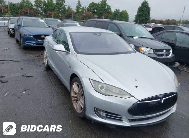 Tesla Model S 2016, VIN 5YJSA1E42GF141588, 5/5