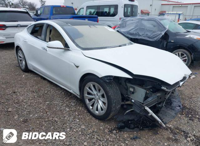 Tesla Model S 2015, VIN 5YJSA1H21FFP79727, 1/5