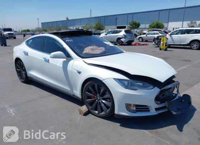 Tesla Model S 2015, VIN 5YJSA1H44FF086619, 1/5