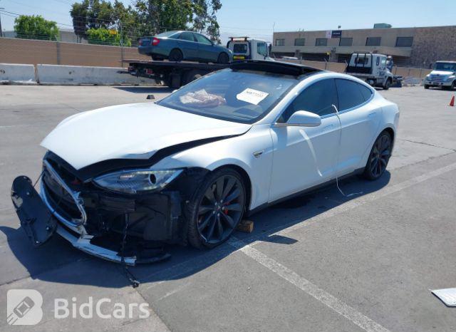 Tesla Model S 2015, VIN 5YJSA1H44FF086619, 2/5