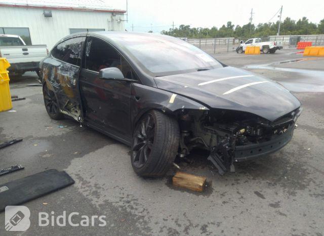 Tesla Model X 2016, VIN 5YJXCBE23GF002199, 1/5