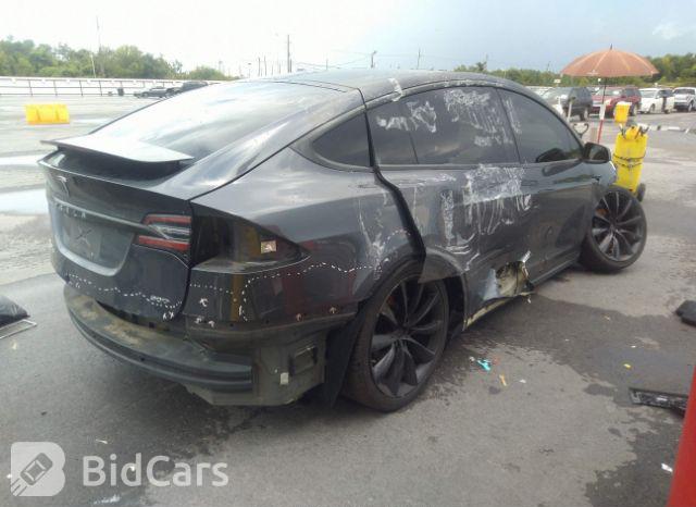 Tesla Model X 2016, VIN 5YJXCBE23GF002199, 4/5