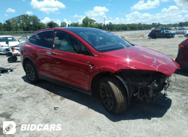 Tesla Model X 2018, VIN 5YJXCBE25JF138311, 2/10