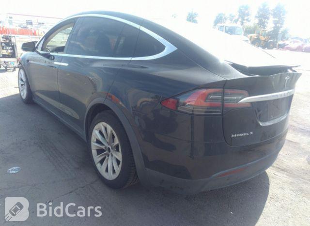 Tesla Model X 2016, VIN 5YJXCBE45GF000178, 3/5