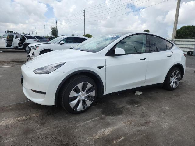 Tesla Model Y 2021, VIN 5YJYGDEDXMF114032, 2/10
