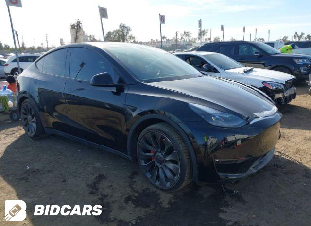 Tesla Model Y 2021, VIN 5YJYGDEDXMF114032, 5/10