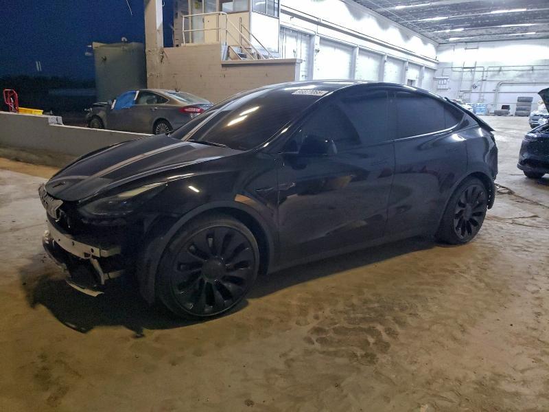 Tesla Model Y 2021, VIN 5YJYGDEDXMF114032, 6/10