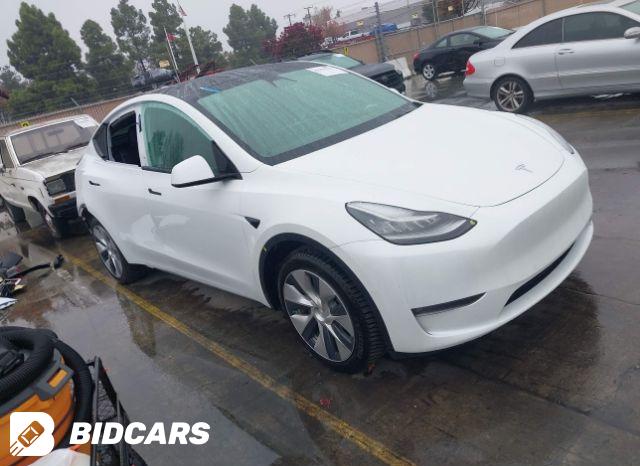 Tesla Model Y 2020, VIN 5YJYGDEE0LF048906, 5/5