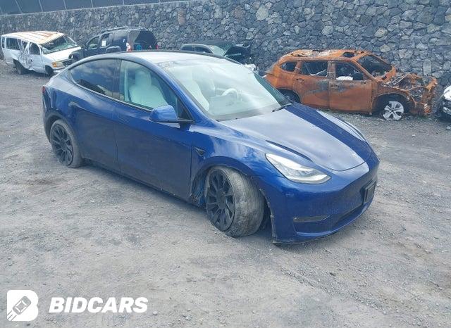 Tesla Model Y 2020, VIN 5YJYGDEE3LF009419, 4/5