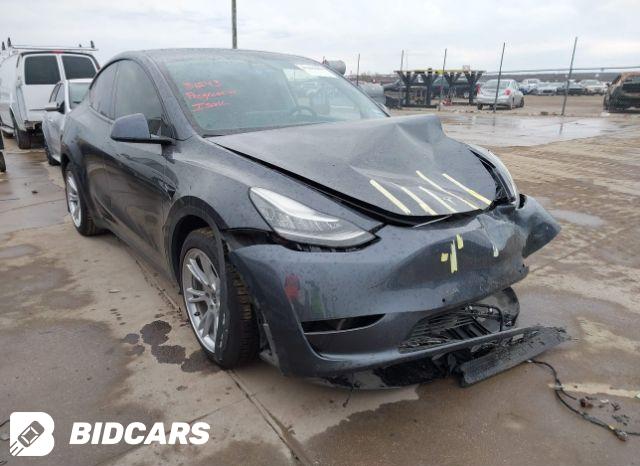 Tesla MODEL Y 2021, VIN 5YJYGDEE4MF295556, 3/5