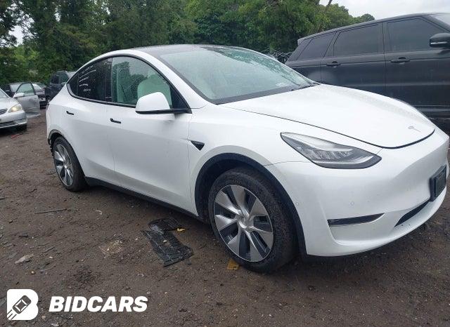 Tesla Model Y 2021, VIN 5YJYGDEE6MF139180, 1/5