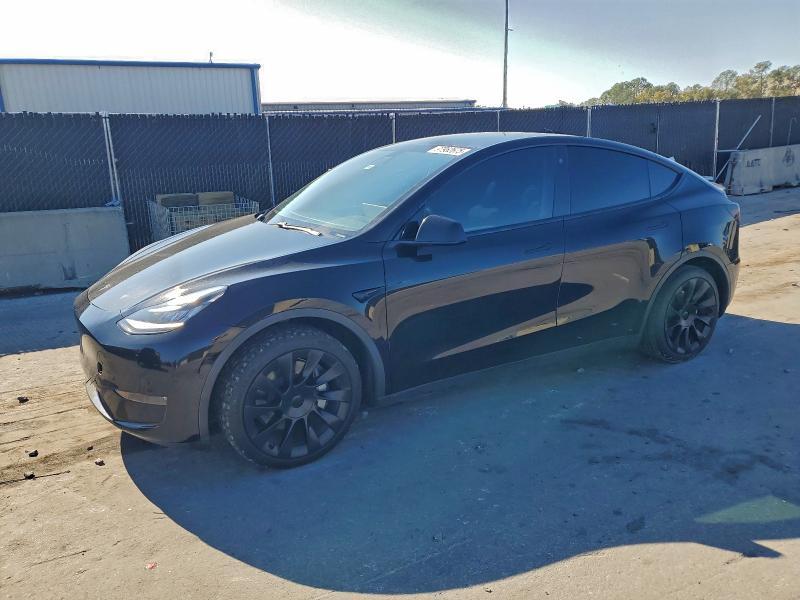 Tesla Model Y 2020, VIN 5YJYGDEE7LF011058, 5/5