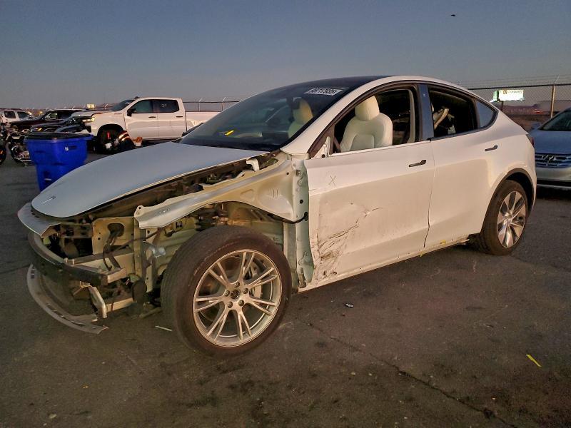 Tesla MODEL Y 2021, VIN 5YJYGDEE7MF060813, 4/5