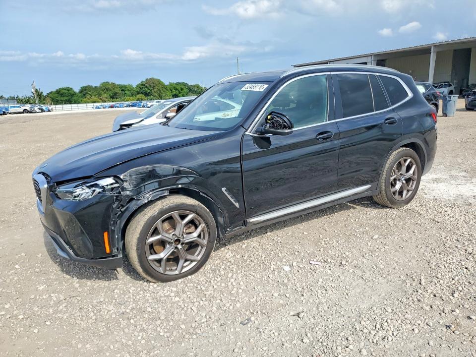 BMW X4 M 2022, VIN 5YM23EC06N9M62520, 2/5