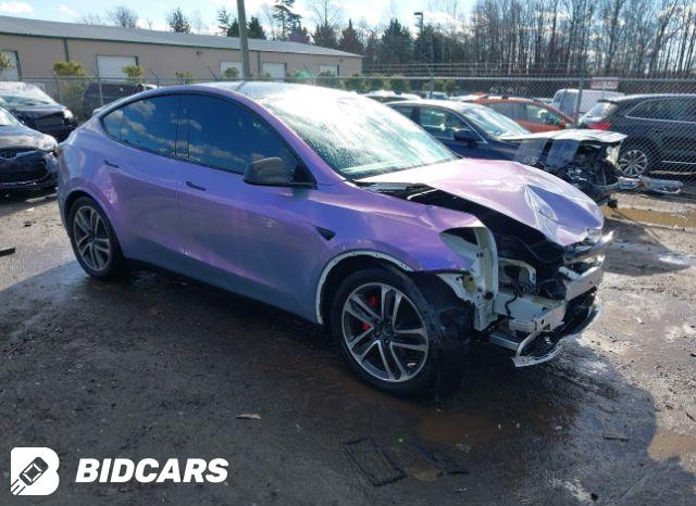 Tesla Model Y 2022, VIN 7SAYGDEF1NF511750, 1/5