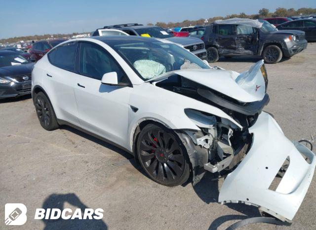 Tesla Model Y 2022, VIN 7SAYGDEF1NF511750, 2/5
