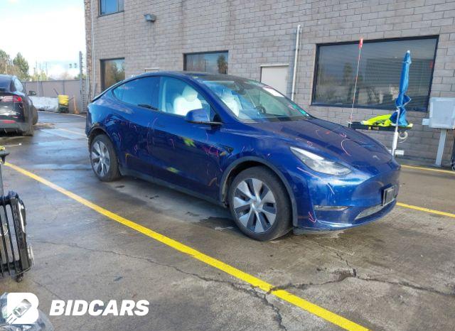 Tesla Model Y 2023, VIN 7SAYGDEF3PF745228, 1/5