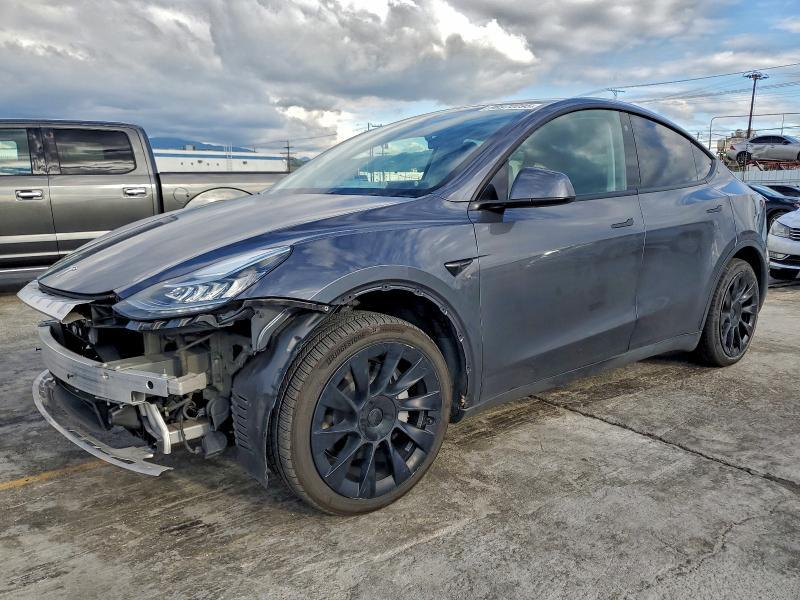 Tesla Model Y 2023, VIN 7SAYGDEF3PF745228, 4/5