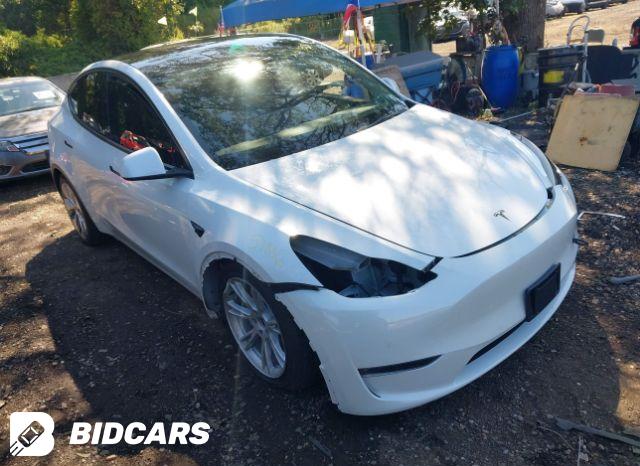 Tesla MODEL Y 2022, VIN 7SAYGDEF7NF540332, 2/5