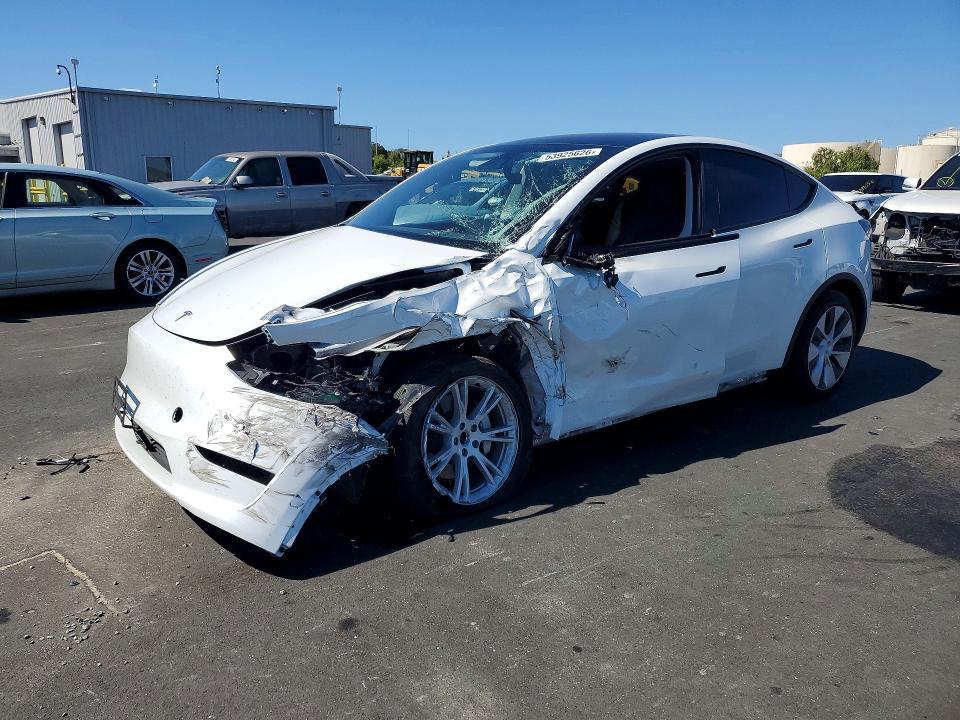 Tesla Model Y 2023, VIN 7SAYGDEFXPF789968, 3/5