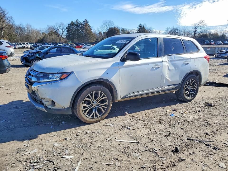 Mitsubishi Outlander 2016, VIN JA4AD3A39GZ010724, 10/11