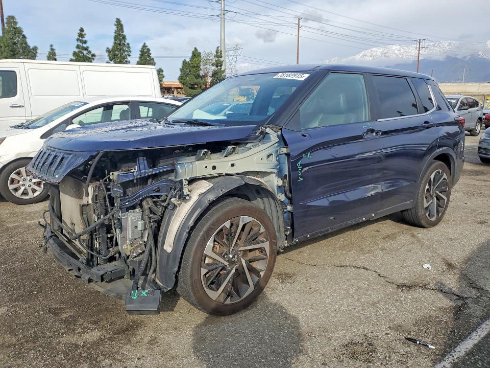 Mitsubishi Outlander 2021, VIN JA4APUAU4MU020043, 2/5