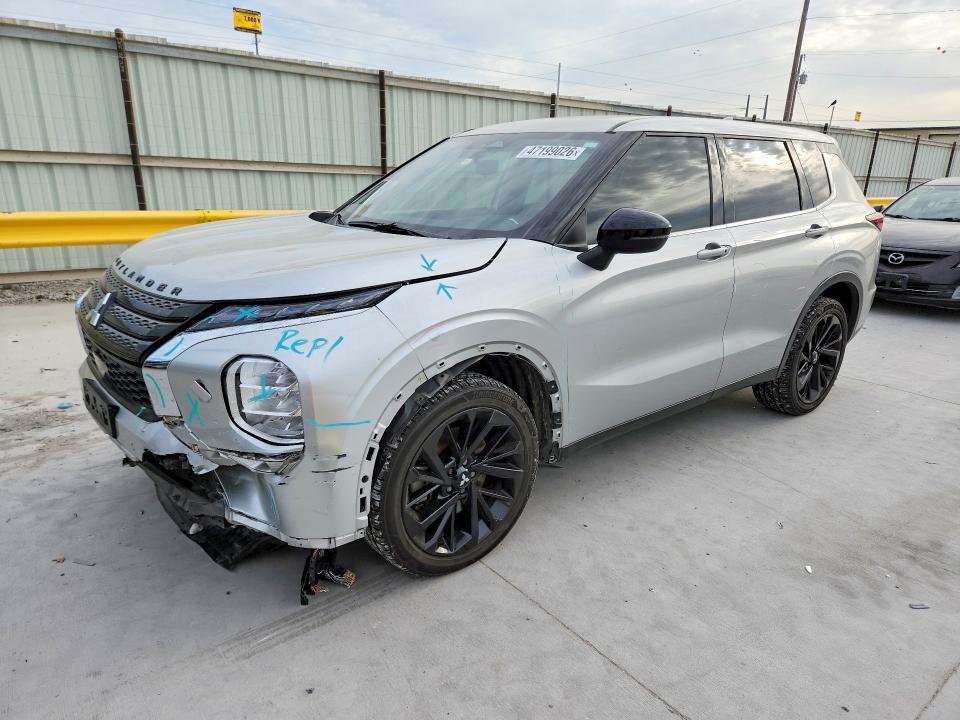 Mitsubishi Outlander 2022, VIN JA4APUAU9NU013932, 10/11