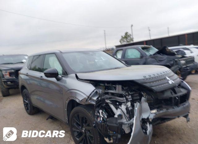 Mitsubishi Outlander 2022, VIN JA4ARUAU0NU023677, 2/5