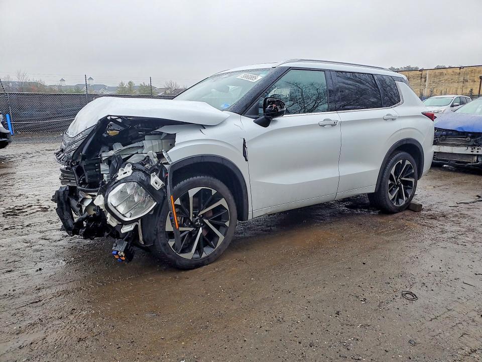 Mitsubishi Outlander 2025, VIN JA4ARUAU0SU007717, 1/5