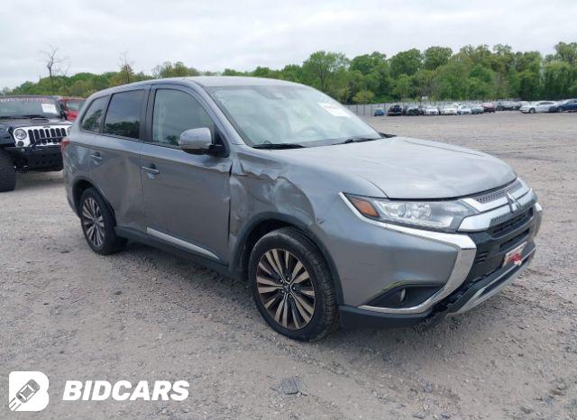 Mitsubishi Outlander 2021, VIN JA4ARUAU1MU022066, 2/11