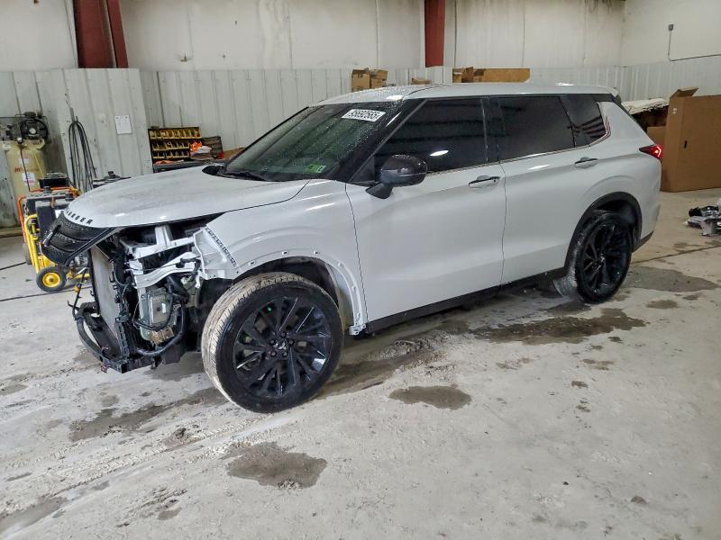 Mitsubishi Outlander 2023, VIN JA4ARUAU1PU016191, 2/5