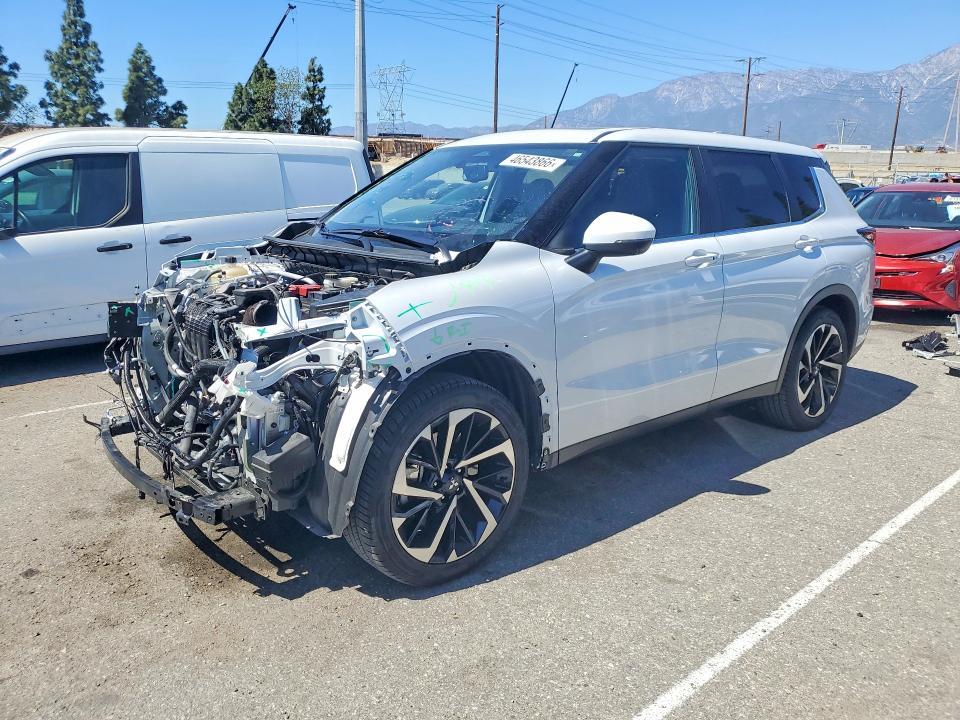 Mitsubishi Outlander 2024, VIN JA4ARUAU4RU023350, 2/5