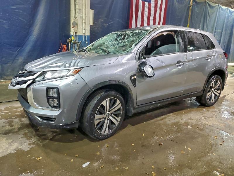 Mitsubishi Outlander 2022, VIN JA4ARUAU5NU023576, 1/5