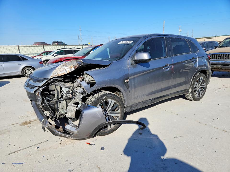 Mitsubishi Outlander 2023, VIN JA4ARUAU7PU014235, 2/5
