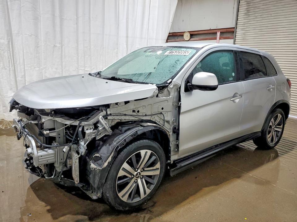 Mitsubishi Outlander 2022, VIN JA4ARUAU9NU009728, 1/9