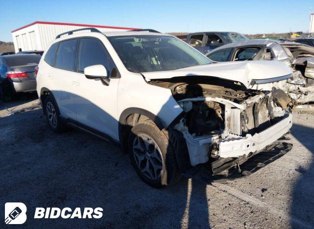 Subaru Forester 2021, VIN JF2SKAFC3MH527288, 3/5