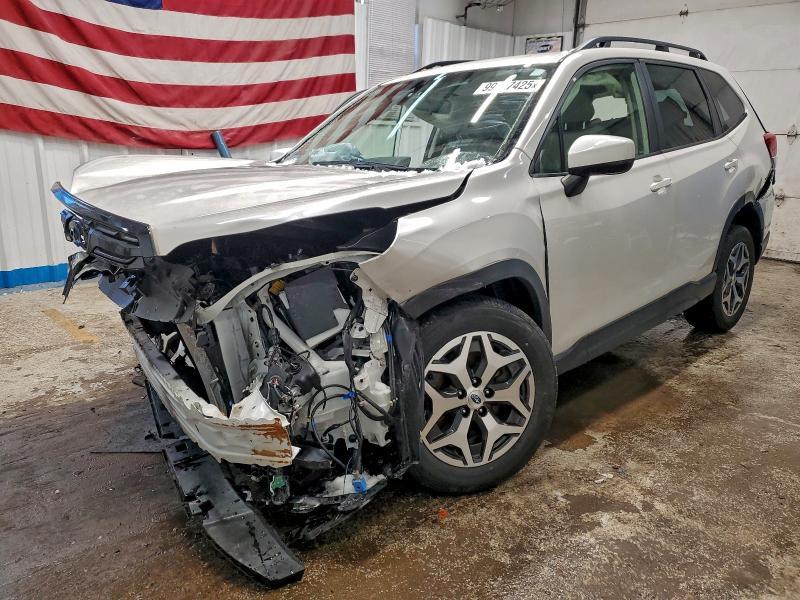 Subaru Forester 2023, VIN JF2SKAJC7PH519660, 3/5