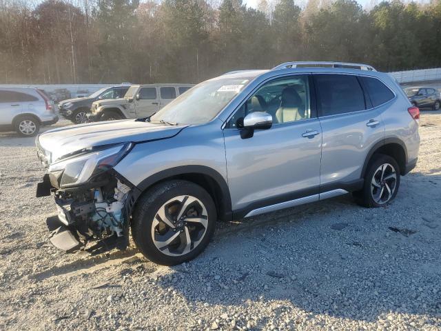 Subaru Forester 2022, VIN JF2SKAMC0NH524692, 3/5